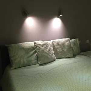 https://escapade-valle-du-doux.hotels-rhonealpes.com